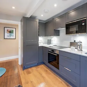 Apartment Stunning & Milsom Street